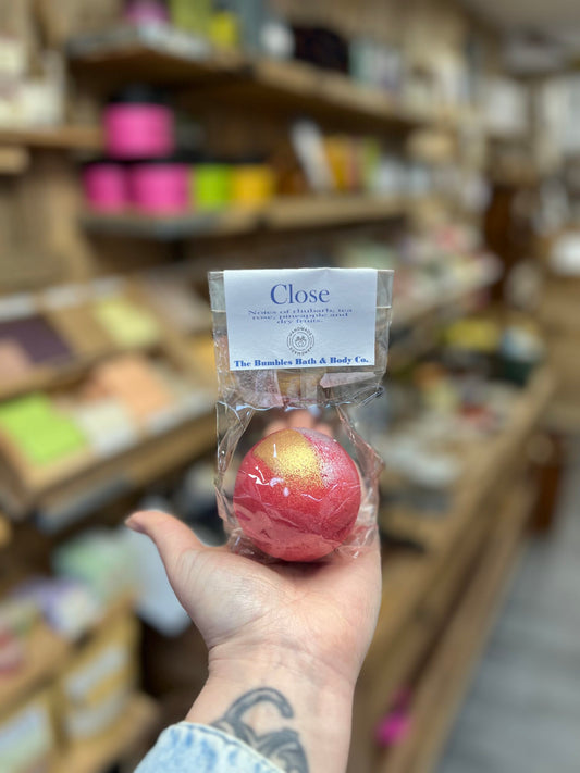 Close - Bath Bomb